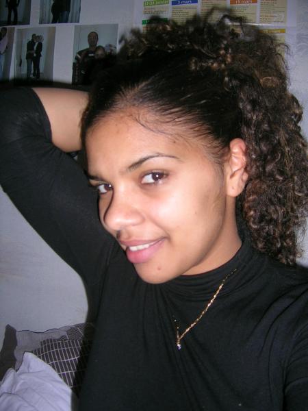 MOI MAIS AVEC LE SOURIRE LA !